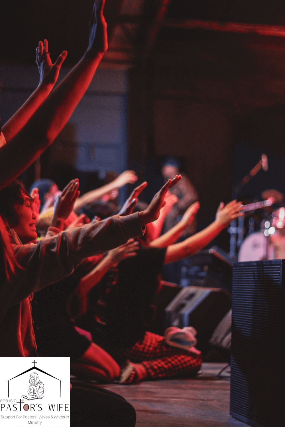 The Best Praise And Worship Songs For Church – Full Lyrics She Is A Pastor's Wife Blog Post Featured Image (4)